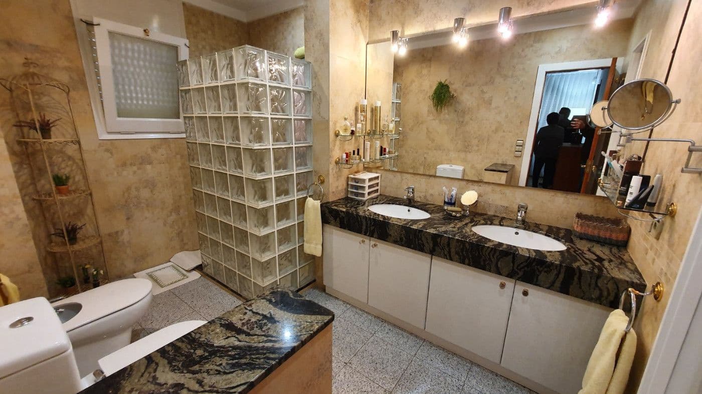 12 bedroom Finca/Country House for sale in Oris with pool garage - € 920,000 (Ref: 9168688)