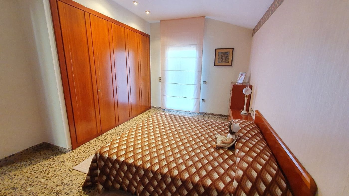 12 bedroom Finca/Country House for sale in Oris with pool garage - € 920,000 (Ref: 9168688)