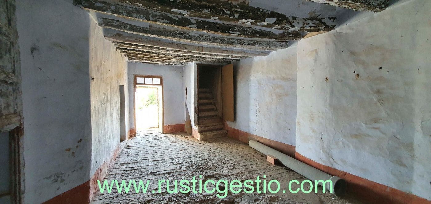 8 soverom Finca/Herregård til salgs i Sant Pere Sallavinera med garasje - € 340 000 (Ref: 9168689)