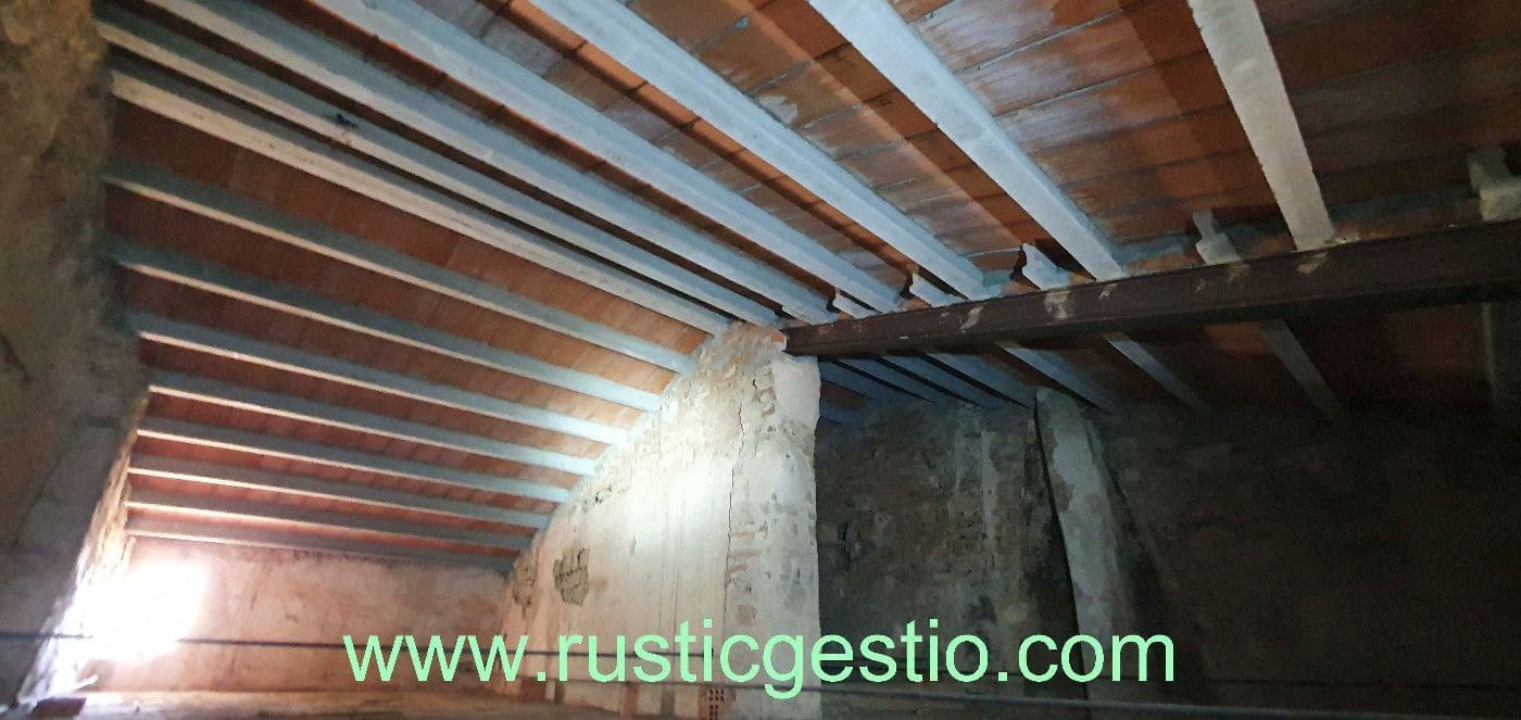 8 soverom Finca/Herregård til salgs i Sant Pere Sallavinera med garasje - € 340 000 (Ref: 9168689)