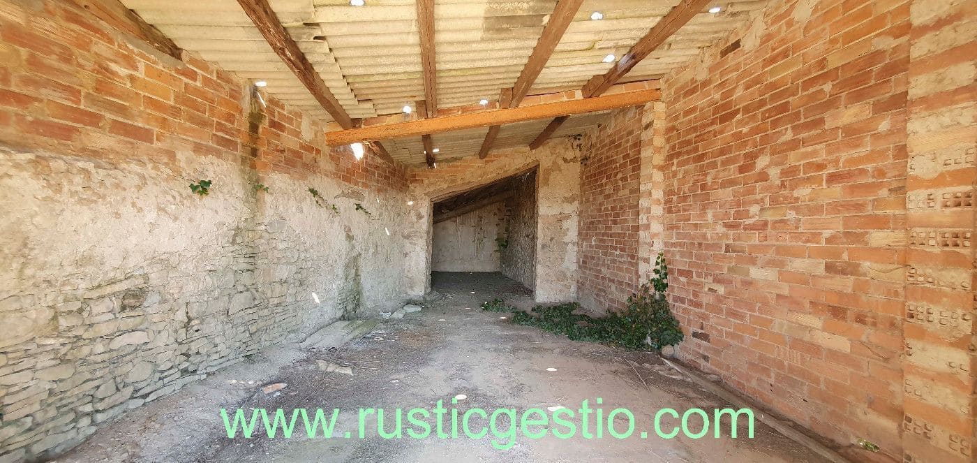 8 soverom Finca/Herregård til salgs i Sant Pere Sallavinera med garasje - € 340 000 (Ref: 9168689)