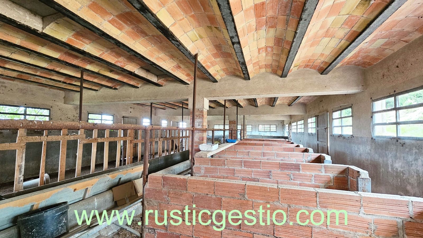 6 soveværelse Finca/Landehus til salg i Banyoles - € 700.000 (Ref: 9168692)