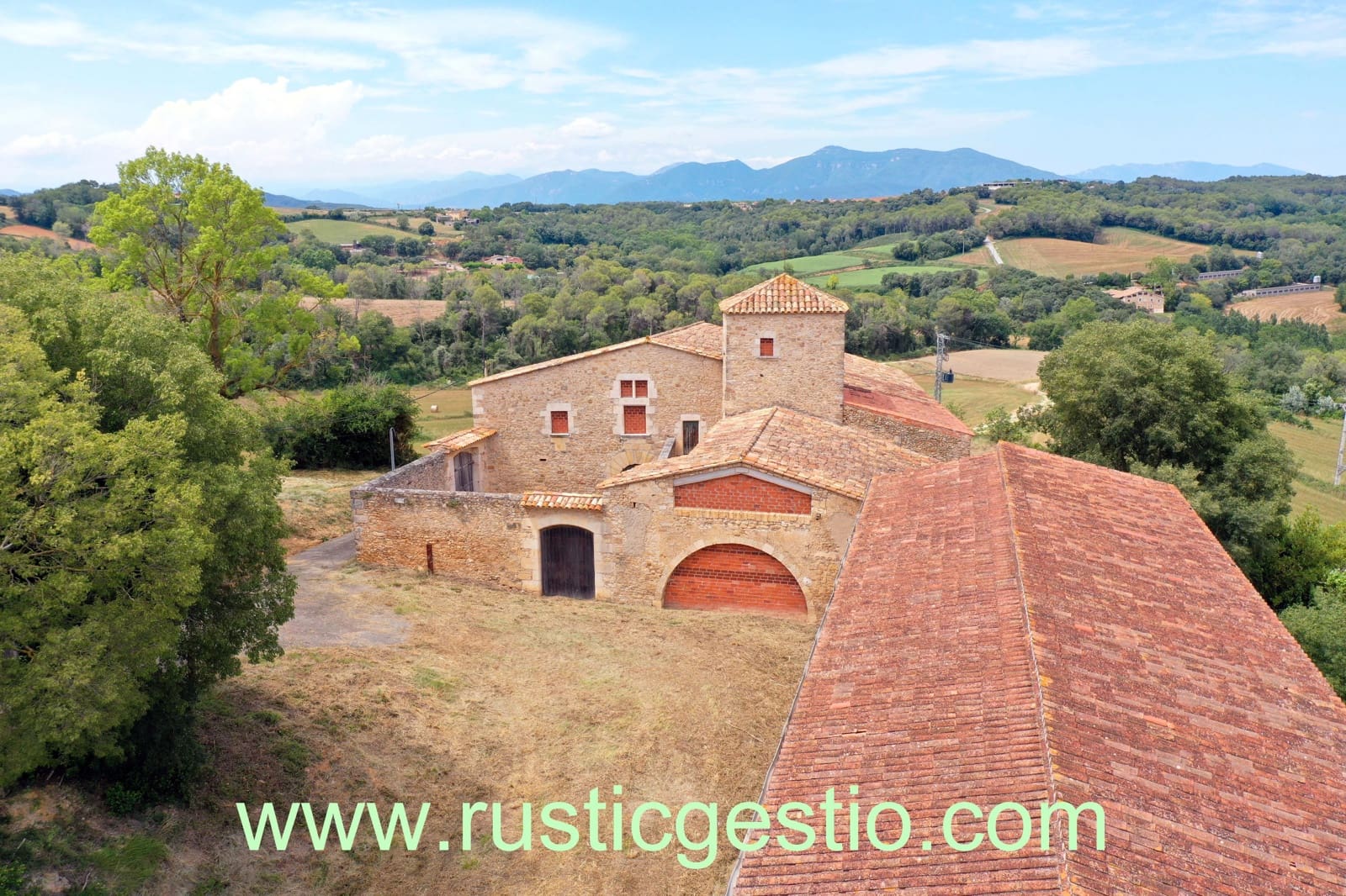 6 soveværelse Finca/Landehus til salg i Banyoles - € 700.000 (Ref: 9168692)