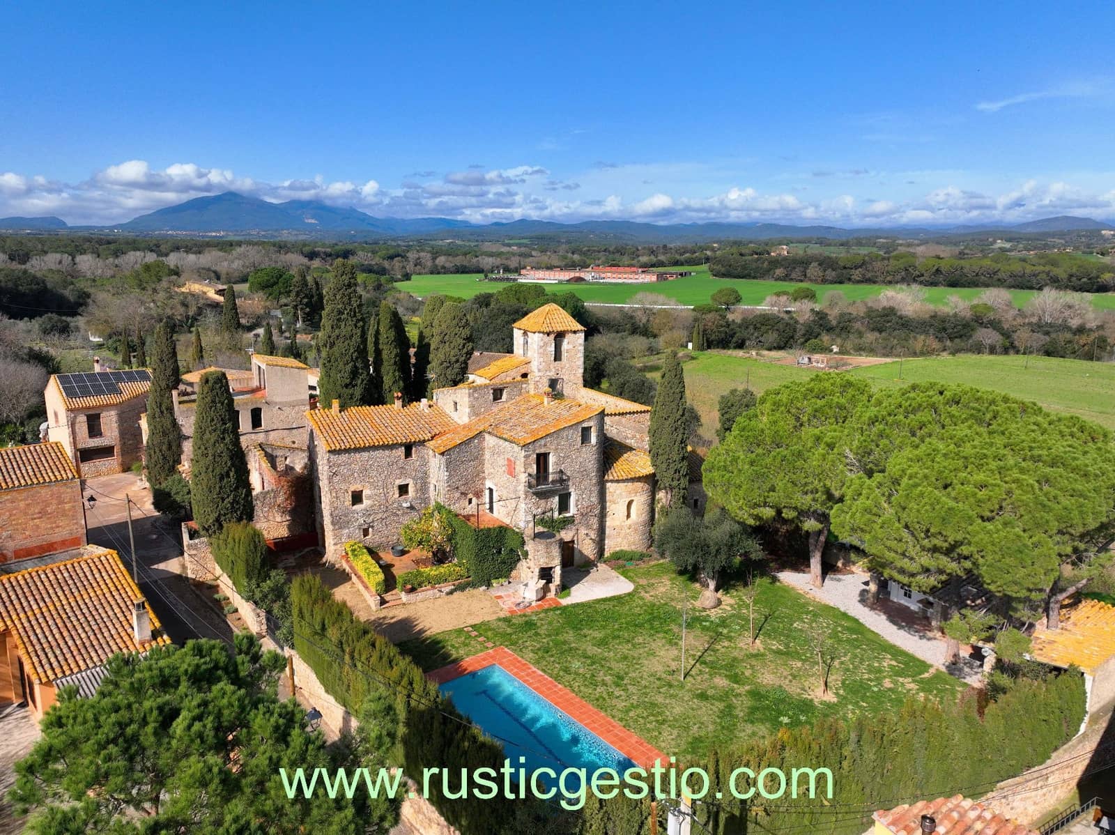 4 soverom Finca/Herregård til salgs i Navata med svømmebasseng garasje - € 995 000 (Ref: 9295899)