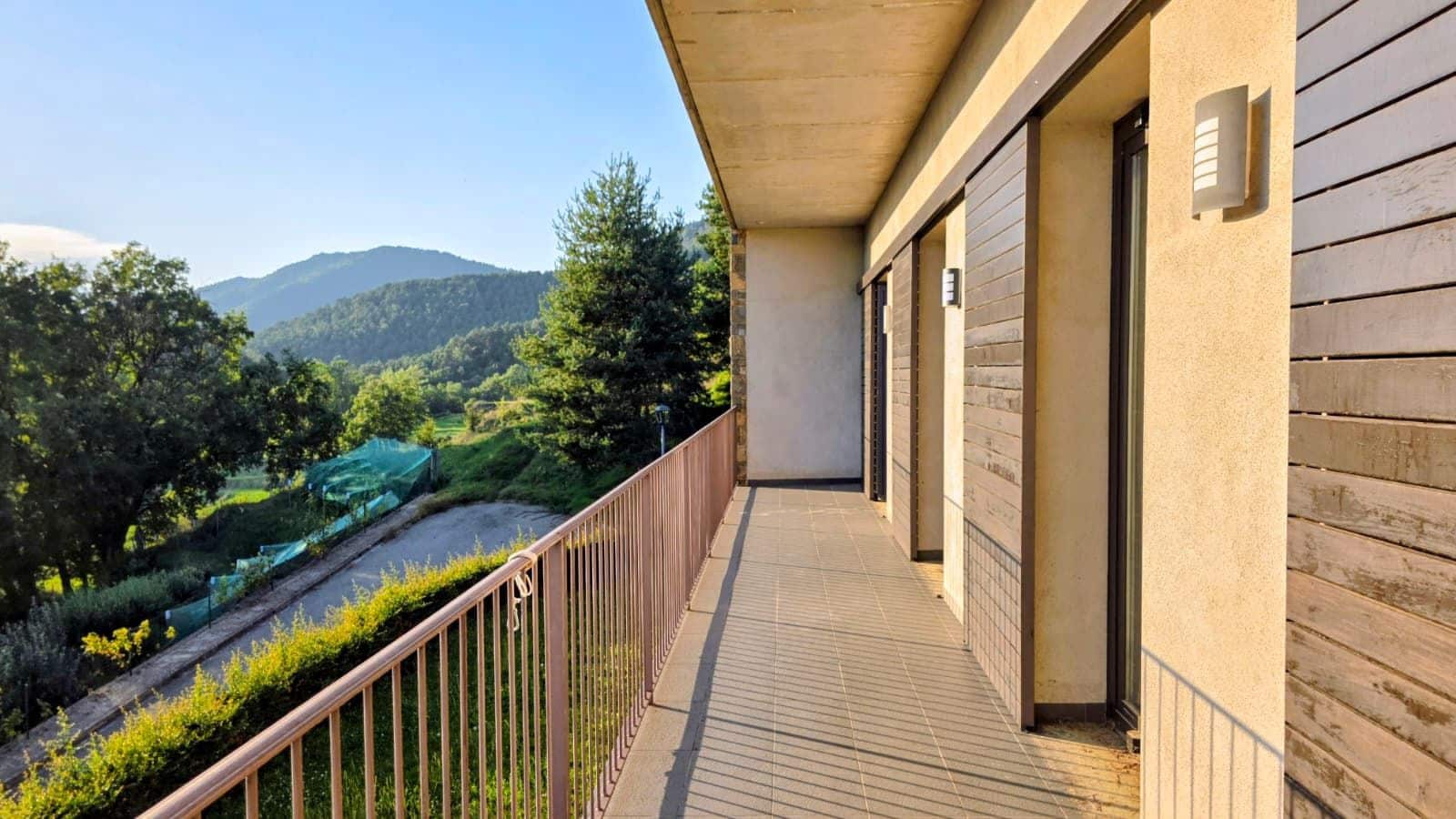 5 soveværelse Byhus til salg i Borreda med garage - € 700.000 (Ref: 9345635)