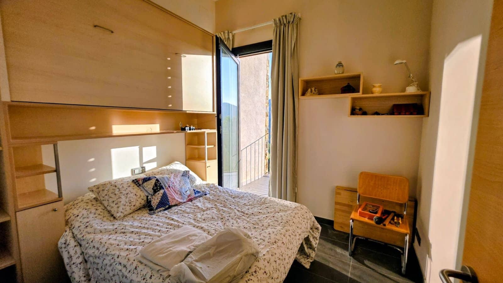 5 soveværelse Byhus til salg i Borreda med garage - € 700.000 (Ref: 9345635)