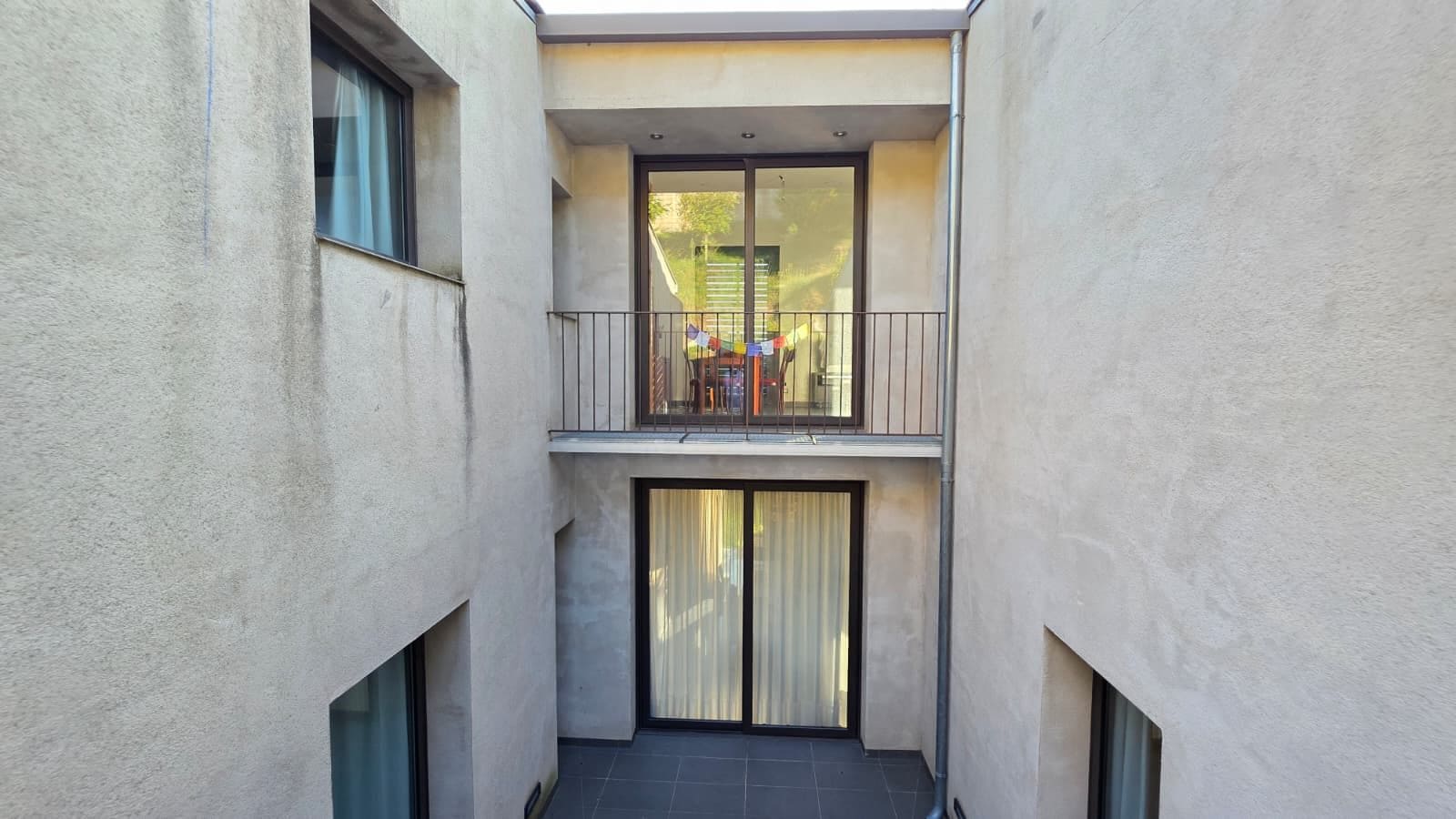 5 soveværelse Byhus til salg i Borreda med garage - € 700.000 (Ref: 9345635)