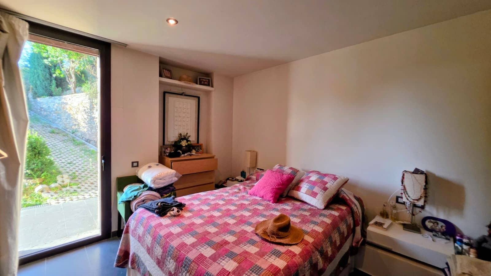 5 soveværelse Byhus til salg i Borreda med garage - € 700.000 (Ref: 9345635)