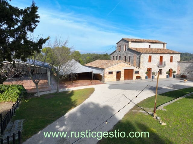 9 chambre Finca/Maison de Campagne à vendre à Calders avec piscine garage - 2 000 000 € (Ref: 9530956)