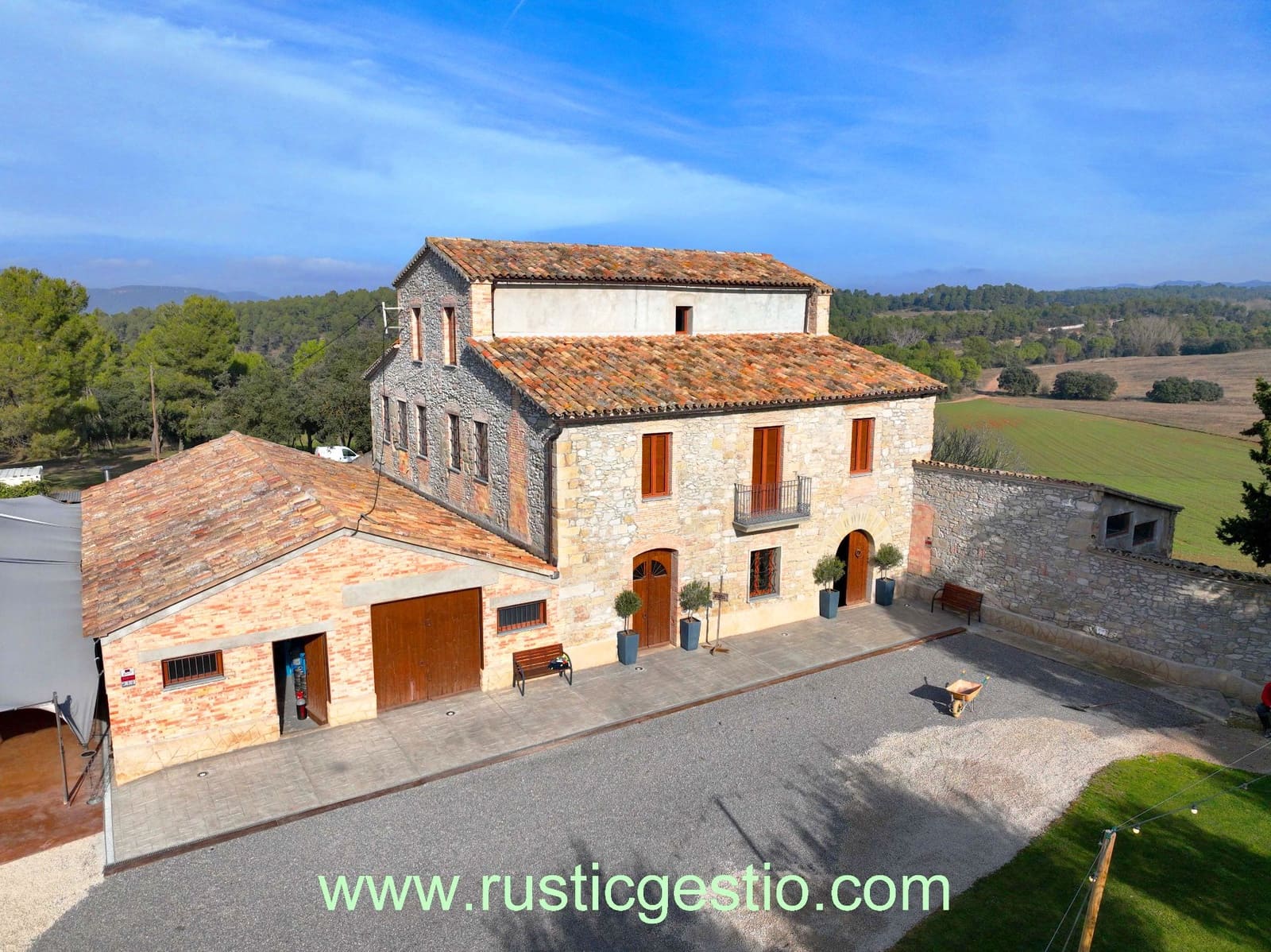9 bedroom Finca/Country House for sale in Calders with pool garage - € 2,000,000 (Ref: 9530956)