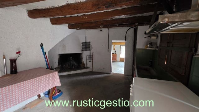 3 soveværelse Finca/Landehus til salg i Sant Hilari Sacalm - € 325.000 (Ref: 9550343)