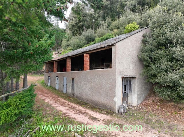 3 soveværelse Finca/Landehus til salg i Sant Hilari Sacalm - € 325.000 (Ref: 9550343)