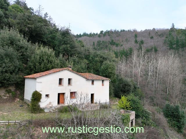 3 soveværelse Finca/Landehus til salg i Sant Hilari Sacalm - € 325.000 (Ref: 9550343)