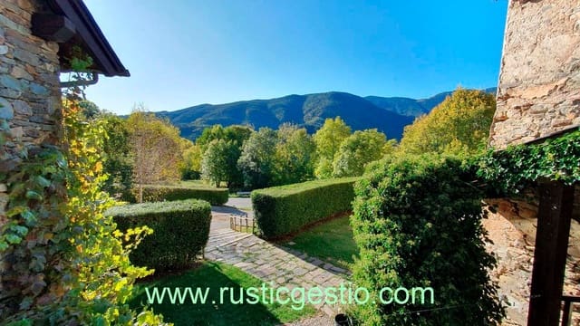 15 bedroom Hotel for sale in Planoles with pool garage - € 849,000 (Ref: 9550344)