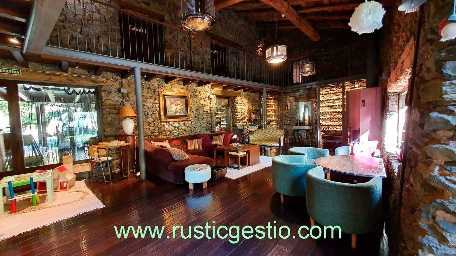 15 bedroom Hotel for sale in Planoles with pool garage - € 849,000 (Ref: 9550344)