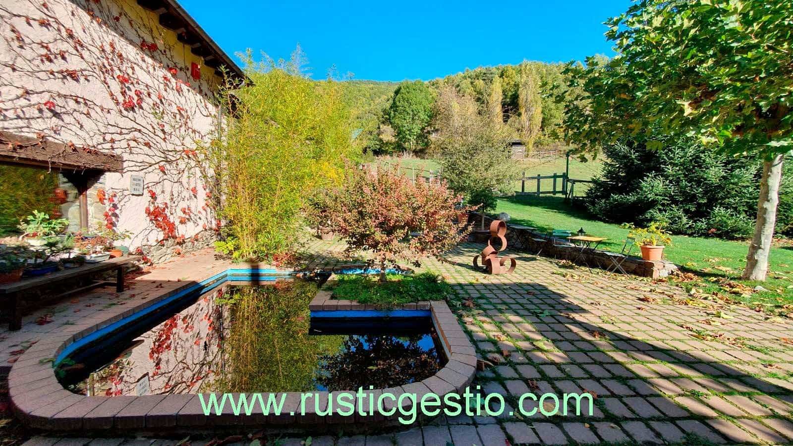 15 bedroom Hotel for sale in Planoles with pool garage - € 849,000 (Ref: 9550344)