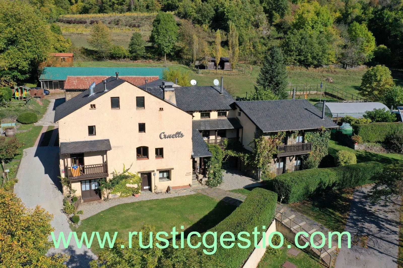 15 bedroom Hotel for sale in Planoles with pool garage - € 849,000 (Ref: 9550344)
