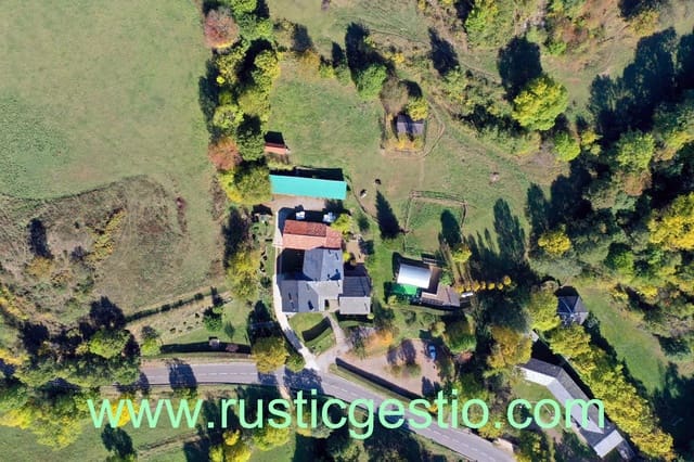 15 bedroom Hotel for sale in Planoles with pool garage - € 849,000 (Ref: 9550344)