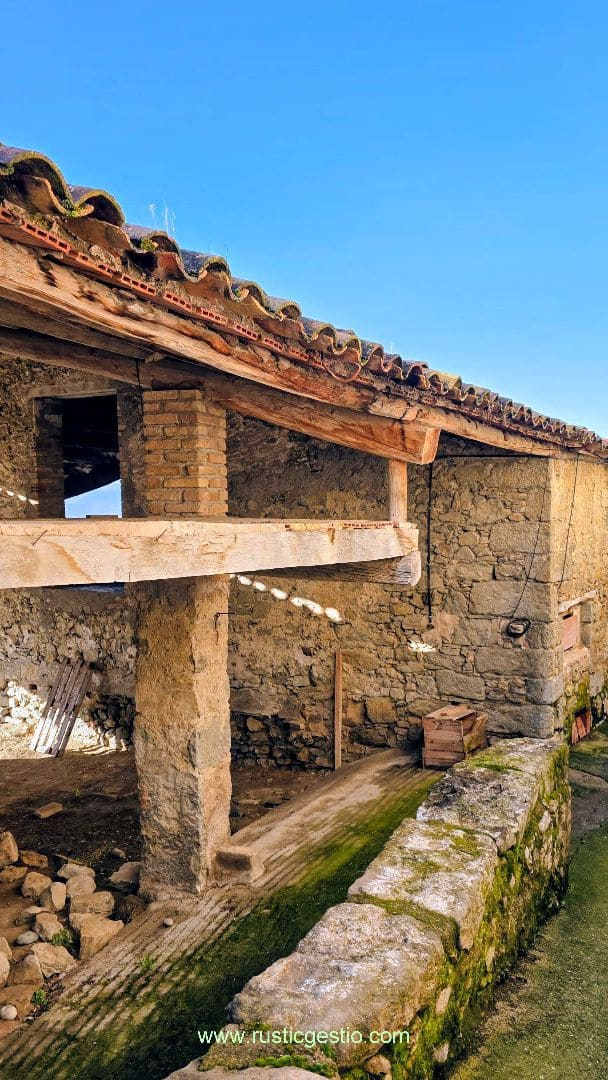 4 sovrum Finca/Hus på landet till salu i Santa Maria de Besora med garage - 425 000 € (Ref: 9573491)