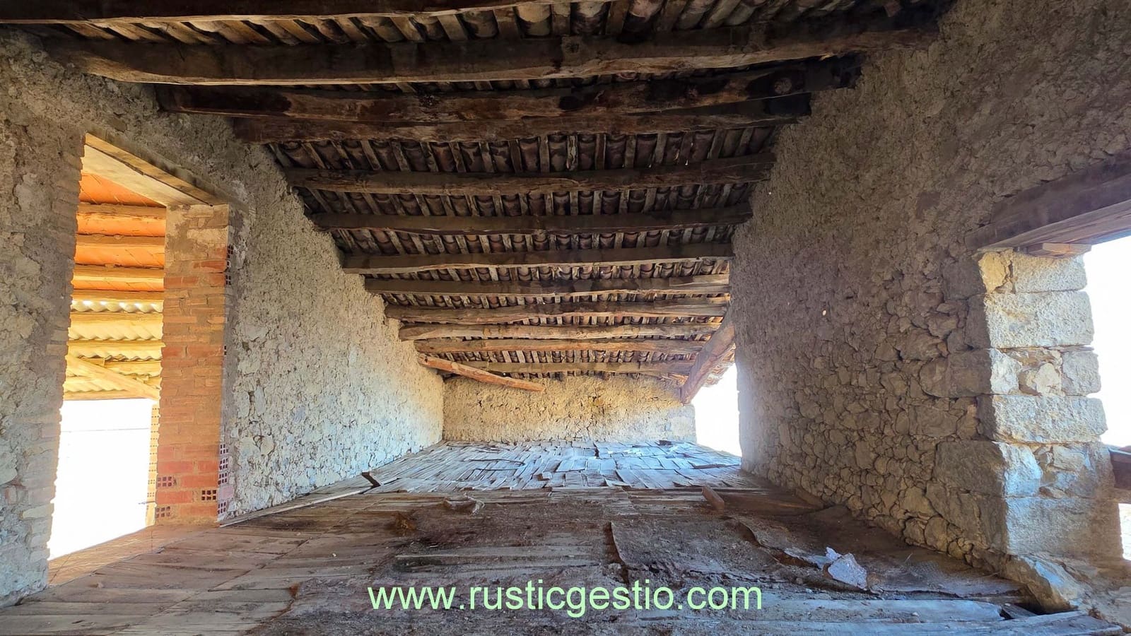 4 sovrum Finca/Hus på landet till salu i Santa Maria de Besora med garage - 425 000 € (Ref: 9573491)