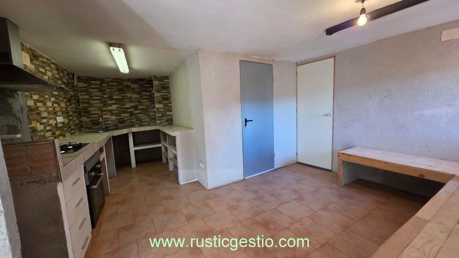 4 sovrum Finca/Hus på landet till salu i Santa Maria de Besora med garage - 425 000 € (Ref: 9573491)