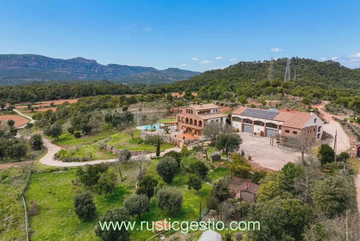 10 bedroom Finca/Country House for sale in Castellar del Valles with pool garage - € 1,950,000 (Ref: 9774369)