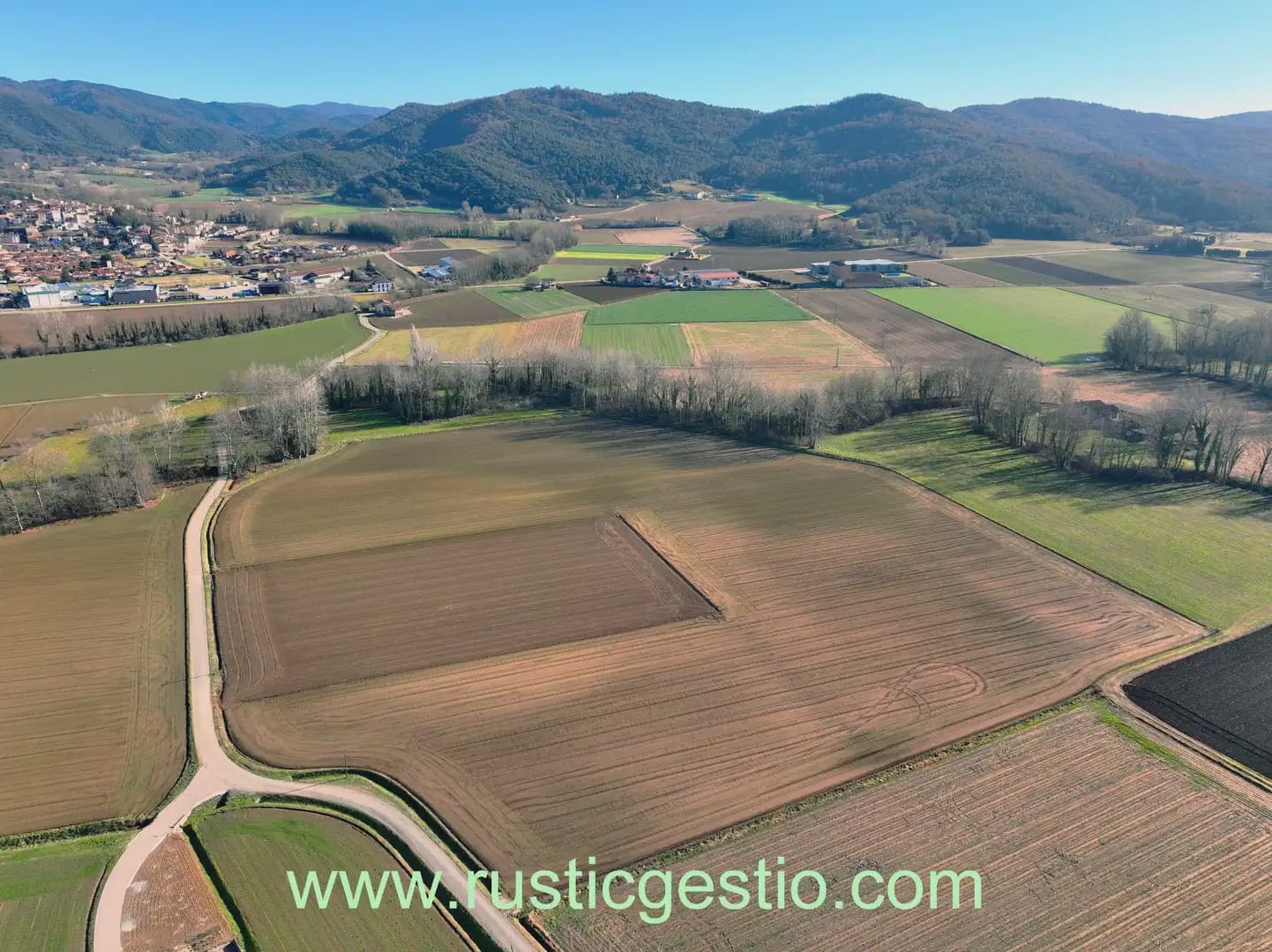 25 bedroom Finca/Country House for sale in La Vall d'en Bas - € 1,500,000 (Ref: 9803789)