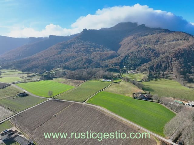 25 Zimmer Finca/Landgut zu verkaufen in La Vall d'en Bas - 1.500.000 € (Ref: 9803789)