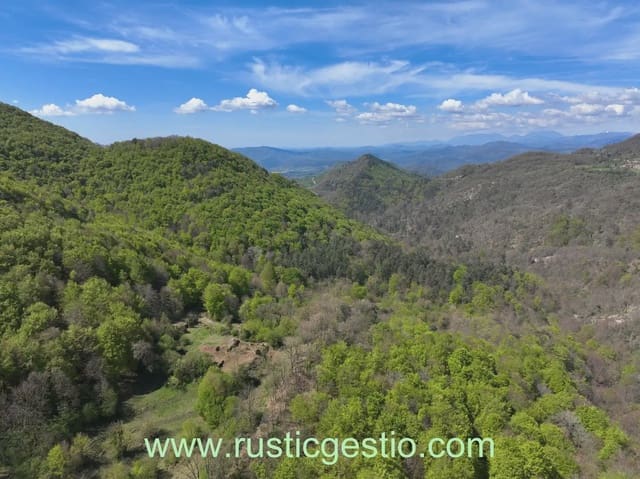 Ruin for sale in Vidrà - € 180,000 (Ref: 9895408)
