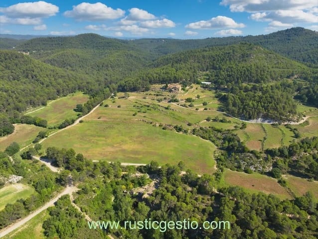 5 soveværelse Finca/Landehus til salg i Castellgalí med garage - € 650.000 (Ref: 9936730)