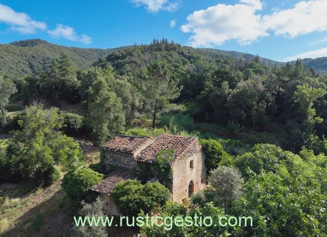 4 slaapkamer Finca/Landhuis te koop in Osor - € 199.000 (Ref: 9949054)