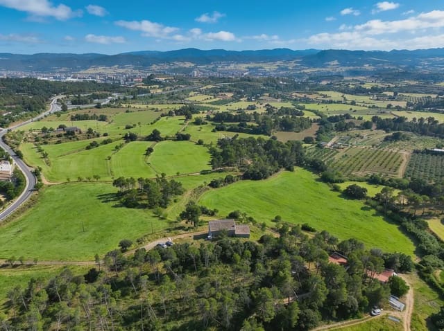 4 bedroom Finca/Country House for sale in Odena - € 495,000 (Ref: 9958955)