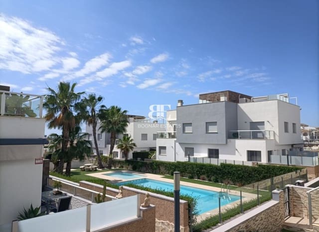 2 soveværelse Byhus til salg i Punta Prima, Orihuela med swimmingpool - € 230.000 (Ref: 9016452)
