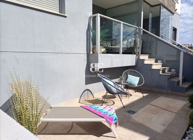 2 soveværelse Byhus til salg i Punta Prima, Orihuela med swimmingpool - € 230.000 (Ref: 9016452)