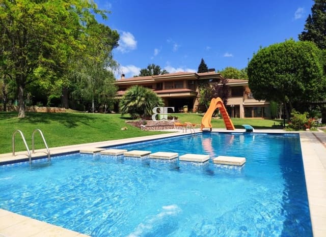 13 bedroom Villa for sale in Cocentaina with pool - € 1,950,000 (Ref: 9131564)