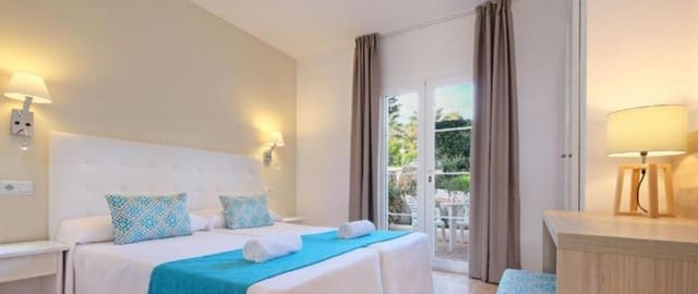 184 makuuhuone Hotelli myytävänä paikassa Coves Noves, Es Mercadal - 67 000 000 € (Ref: 9357241)