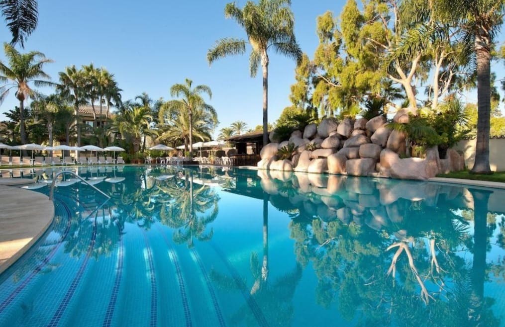 302 soveværelse Hotel til salg i Marbella - € 50.750.000 (Ref: 9357460)