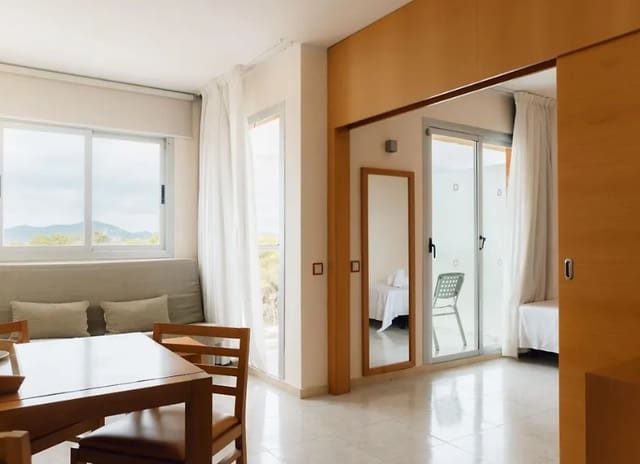 123 makuuhuone Hotelli myytävänä paikassa Ibiza kaupunki - 36 000 000 € (Ref: 9360874)