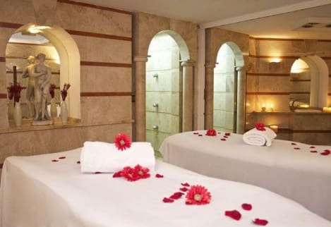 396 sypialnia Hotel na sprzedaż w Miasto Almería z basenem - 45 000 000 € (Ref: 9371146)