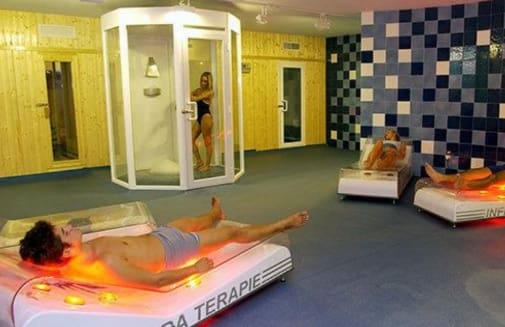 396 sypialnia Hotel na sprzedaż w Miasto Almería z basenem - 45 000 000 € (Ref: 9371146)