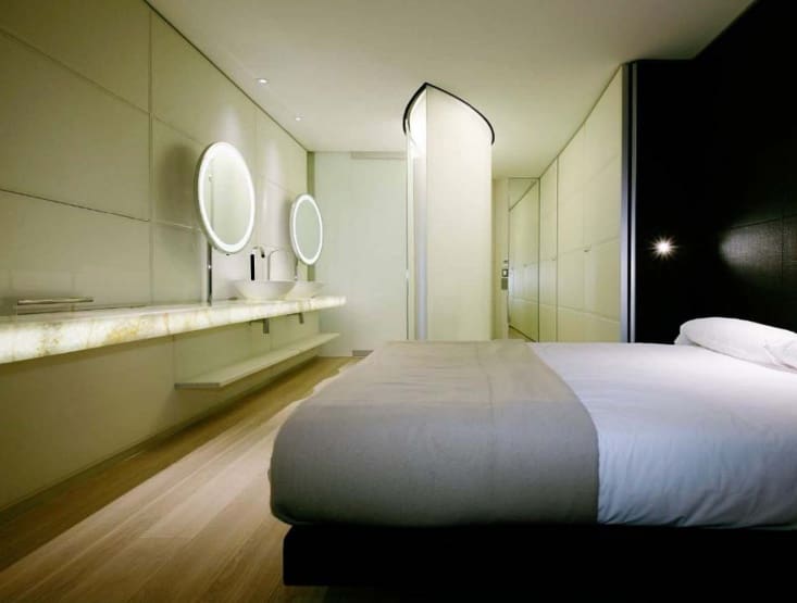 315 bedroom Hotel for sale in Madrid city - € 60,000,000 (Ref: 9380142)