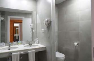 362 sovrum Hotell till salu i Estepona - 45 000 000 € (Ref: 9670986)