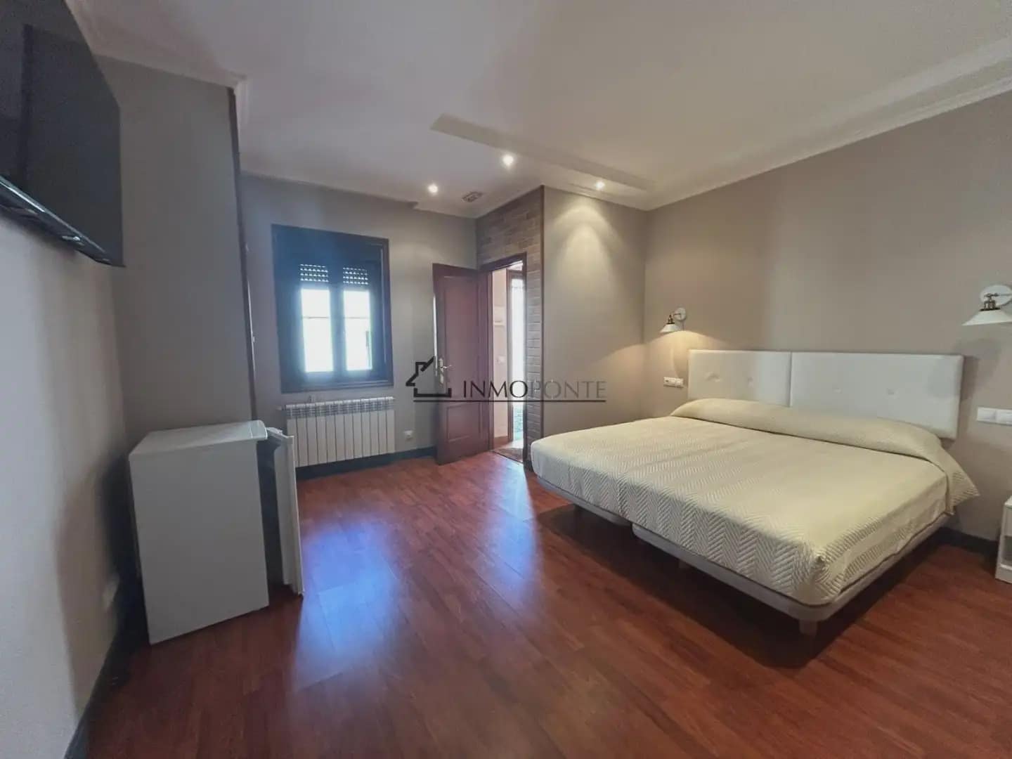 Gewerbe zu verkaufen in Cotobade - 800.000 € (Ref: 10021236)