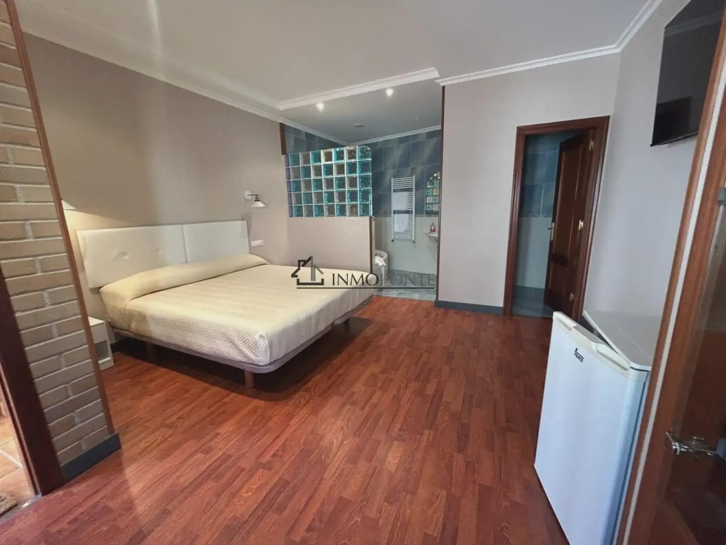 Gewerbe zu verkaufen in Cotobade - 800.000 € (Ref: 10021236)