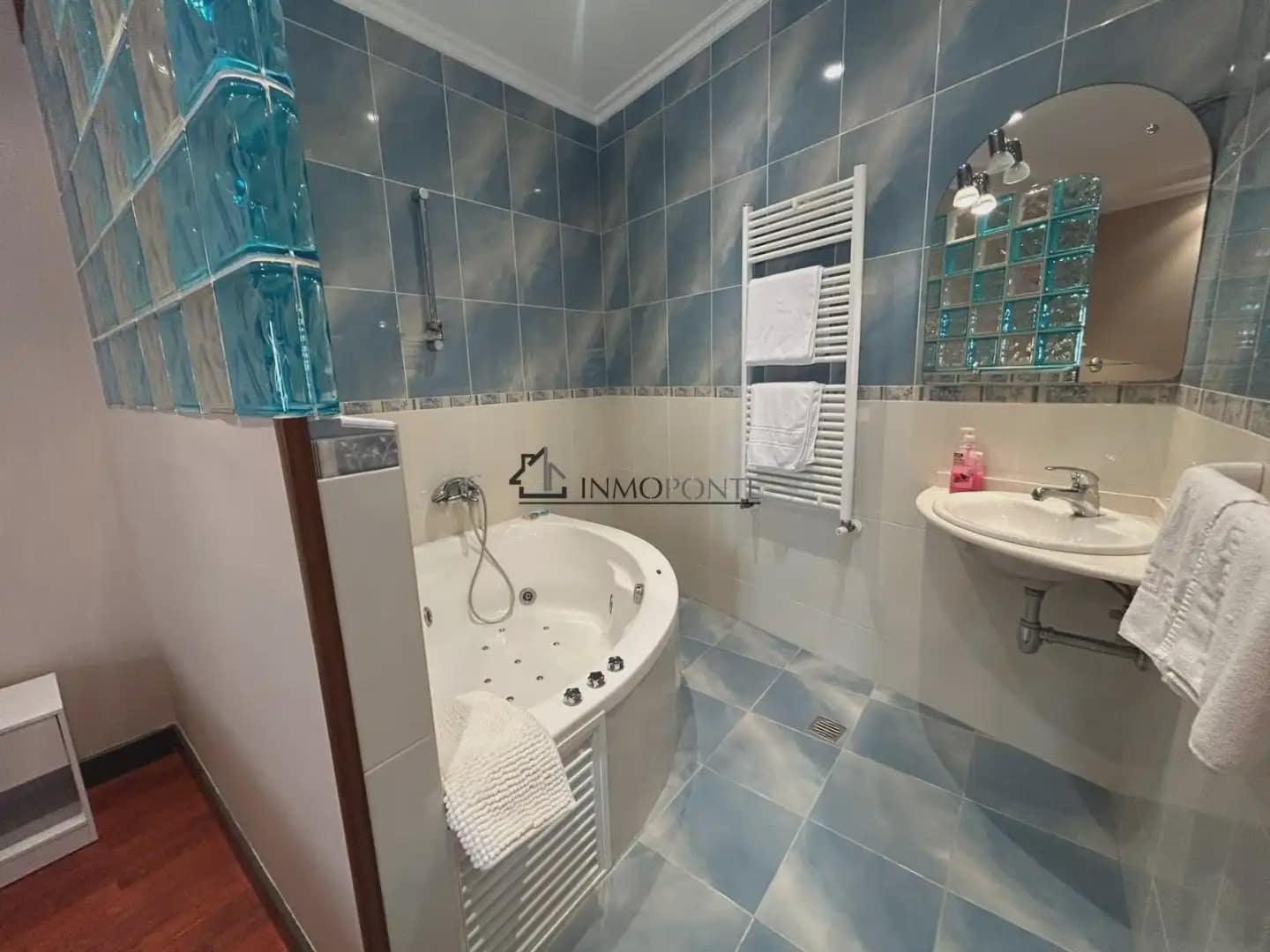 Gewerbe zu verkaufen in Cotobade - 800.000 € (Ref: 10021236)