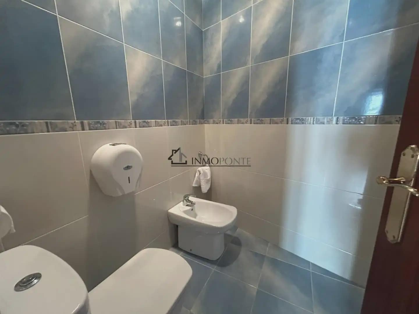 Gewerbe zu verkaufen in Cotobade - 800.000 € (Ref: 10021236)