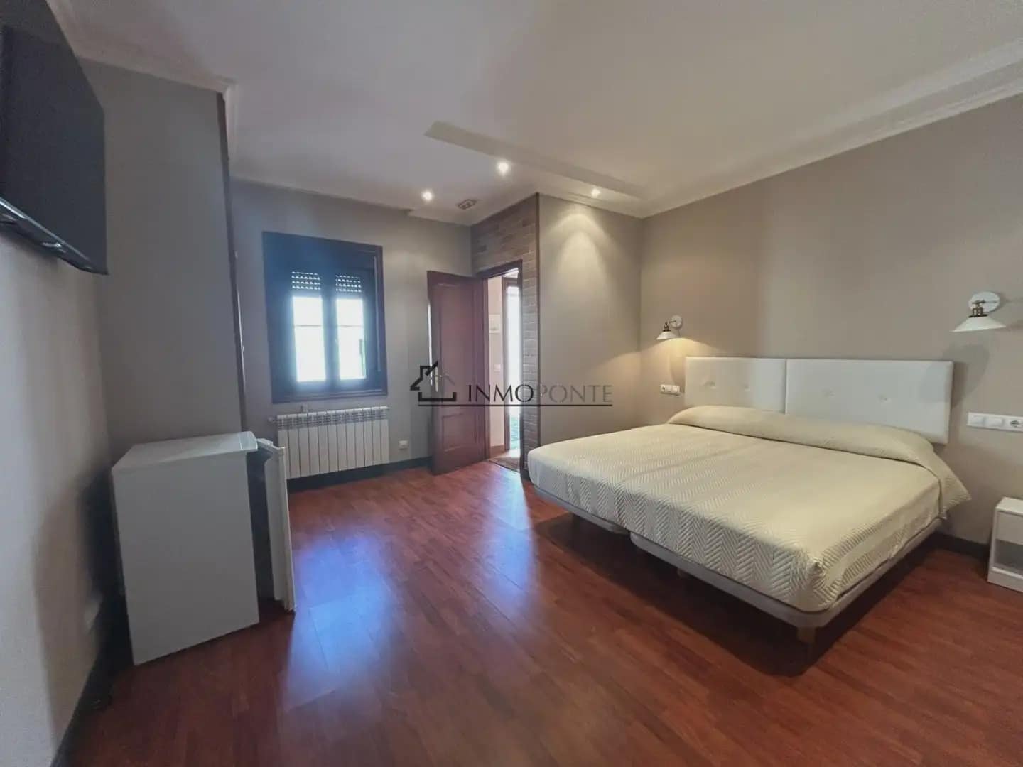 Gewerbe zu verkaufen in Cotobade - 800.000 € (Ref: 10021236)