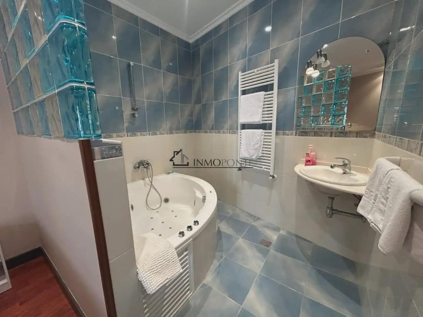 Gewerbe zu verkaufen in Cotobade - 800.000 € (Ref: 10021236)
