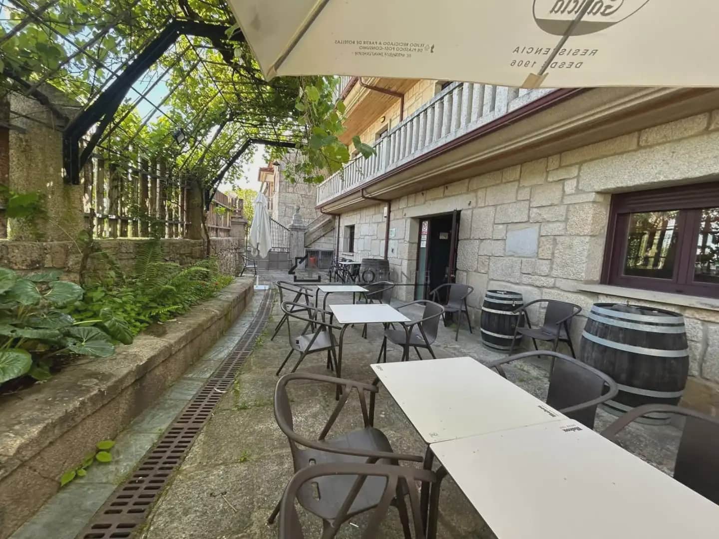 Gewerbe zu verkaufen in Cotobade - 800.000 € (Ref: 10021236)