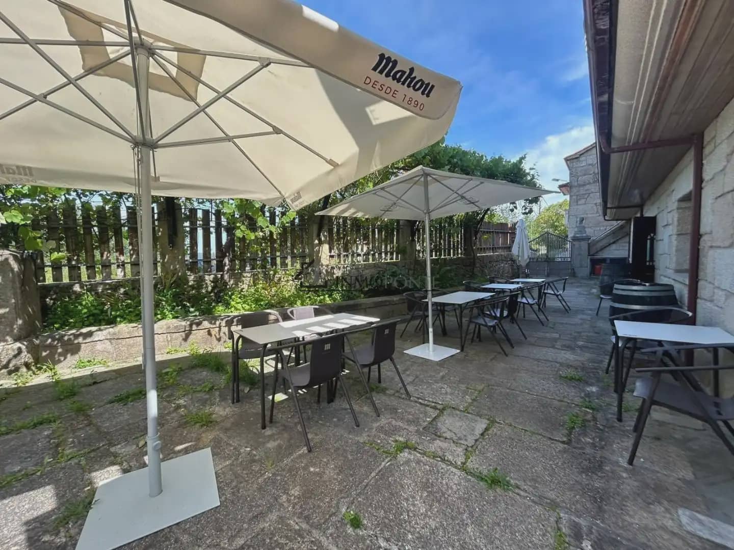 Gewerbe zu verkaufen in Cotobade - 800.000 € (Ref: 10021236)